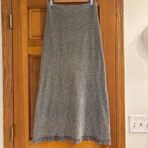Vintage 25+ years Liz Claiborne Collection skirt size small.
